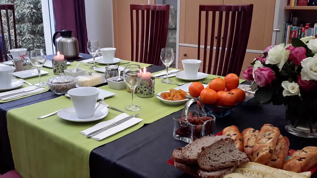 Bed and Breakfast Les Deux Chenes à La Chapelle-Sur-Erdre Extérieur photo